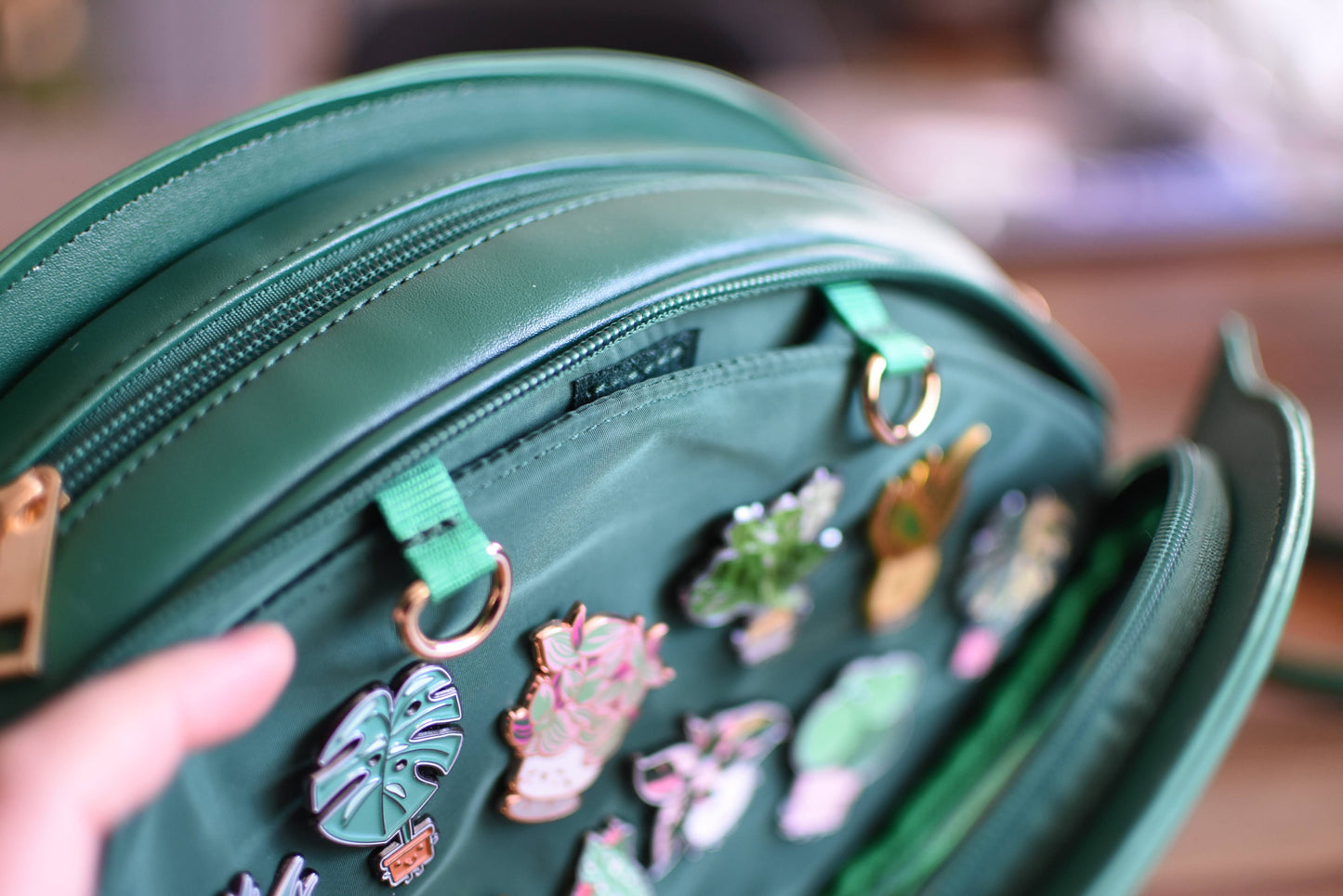 The Leaf: Crossbody ITA Bag